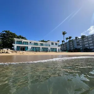 1 Corcega Beachfront Guest house